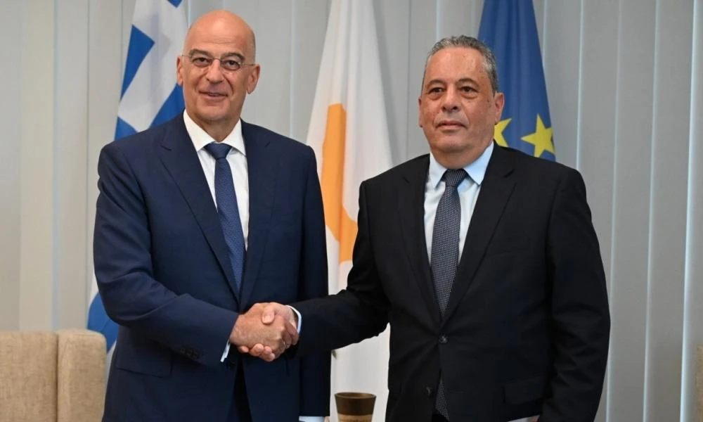 Συνάντηση Δένδια-Πάλμα: Συζήτησαν για την συνεργασία Ελλάδος - Κύπρου